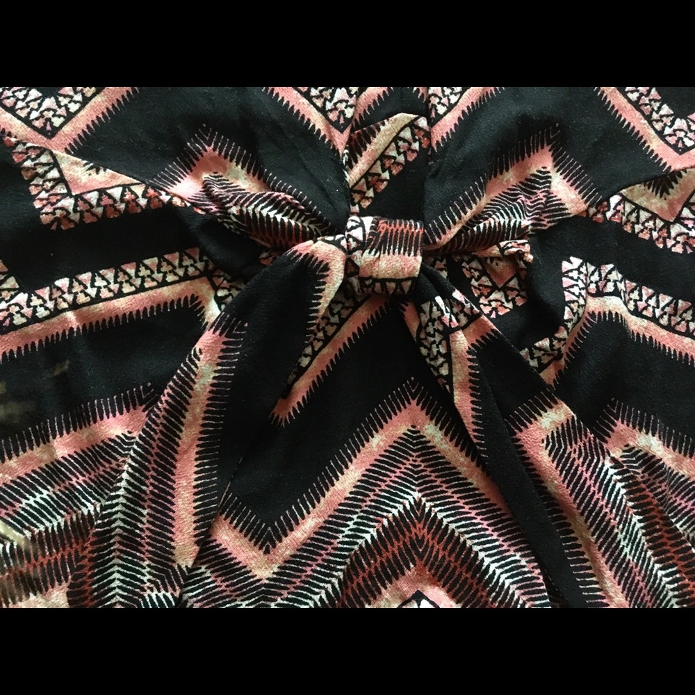 Blouse - Picture 2 of 9